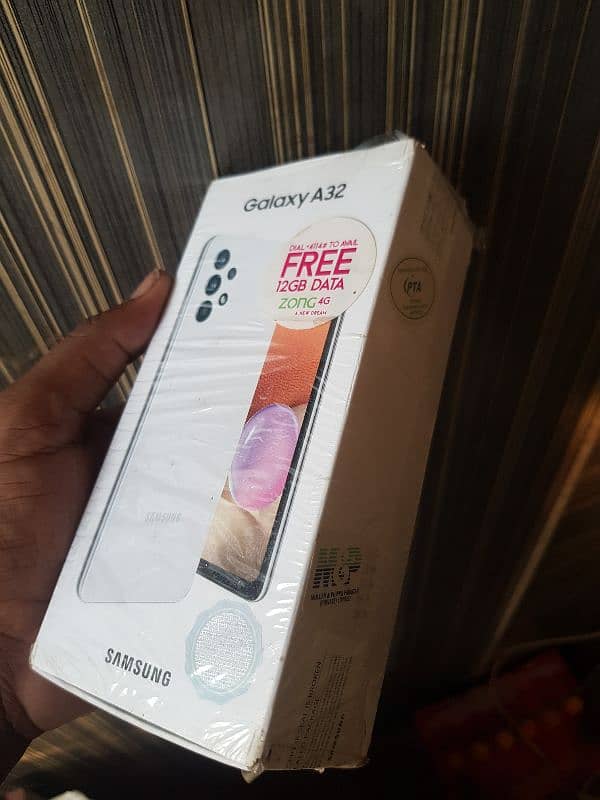 Samsung A32 6 128 condition 9 by 10 price 30000 7