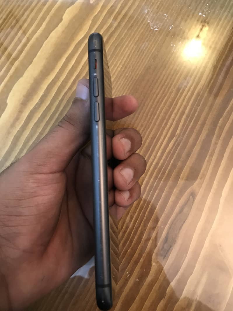 IPhone 11 Non Pta 128GB With Box- Black 3