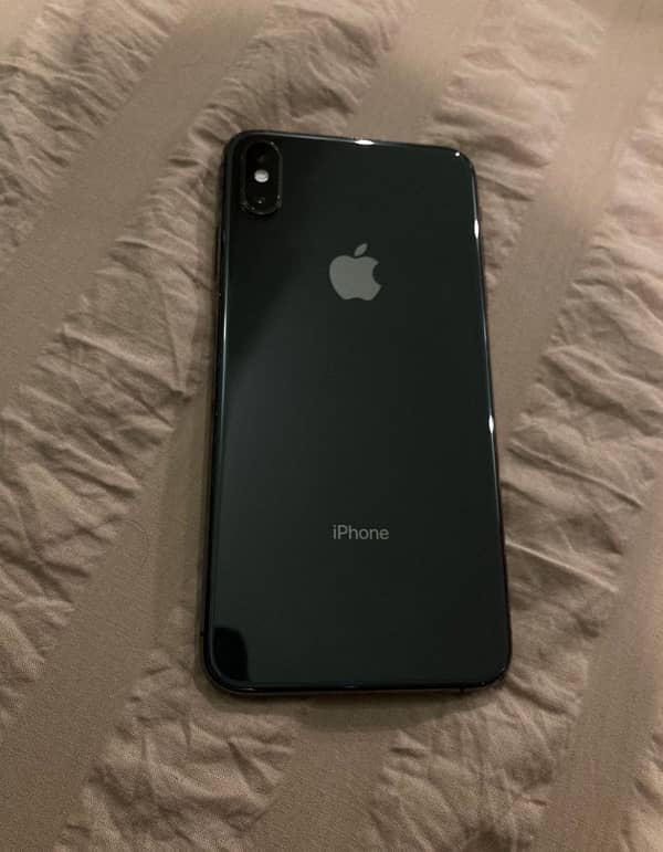 iPhone XS Max 2