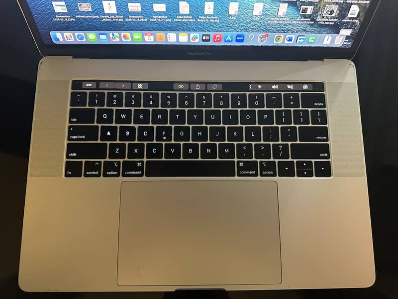 MACBOOK PRO 19 | URGENT SALE 1