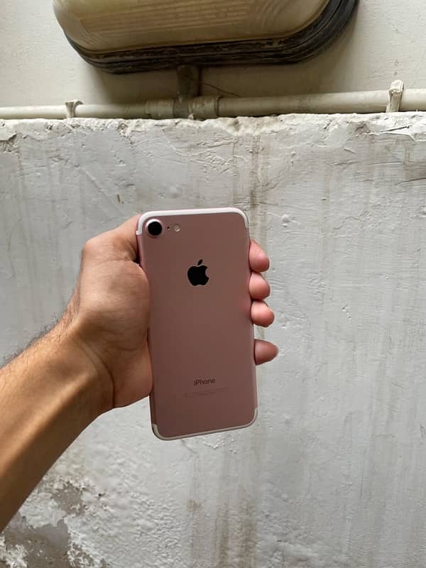 Iphone 7 for sale 3