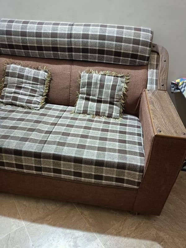 5 Seater used sofa for sale 3