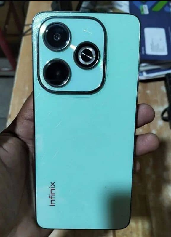 Infinix Hot 40i 2