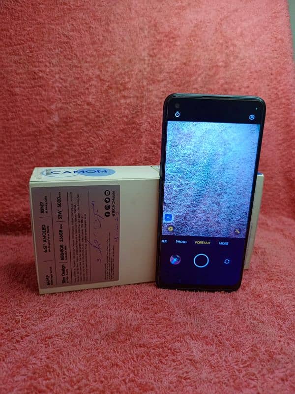 Tecno Camon 20. . . 8+8/256 7