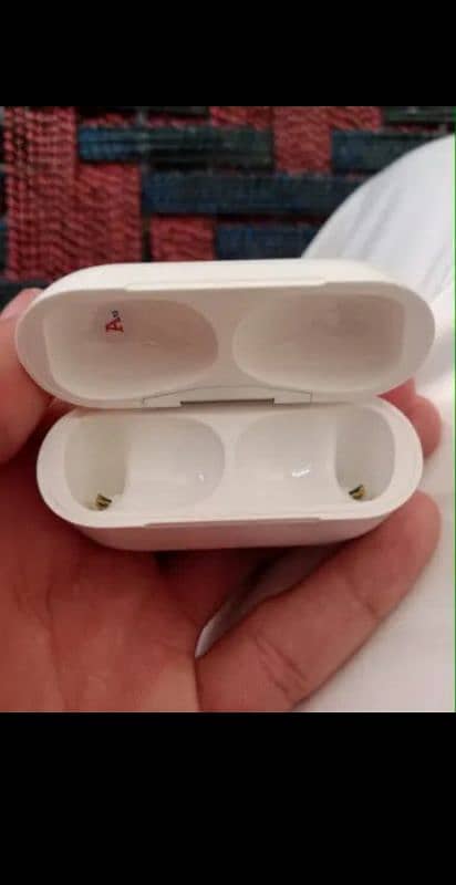 Airpods Pro 4