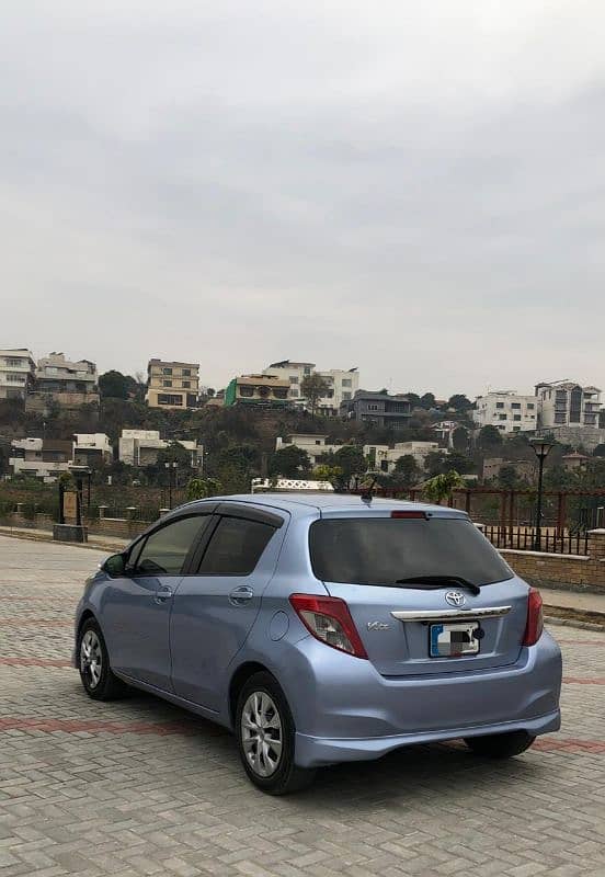 Toyota Vitz 2013 2