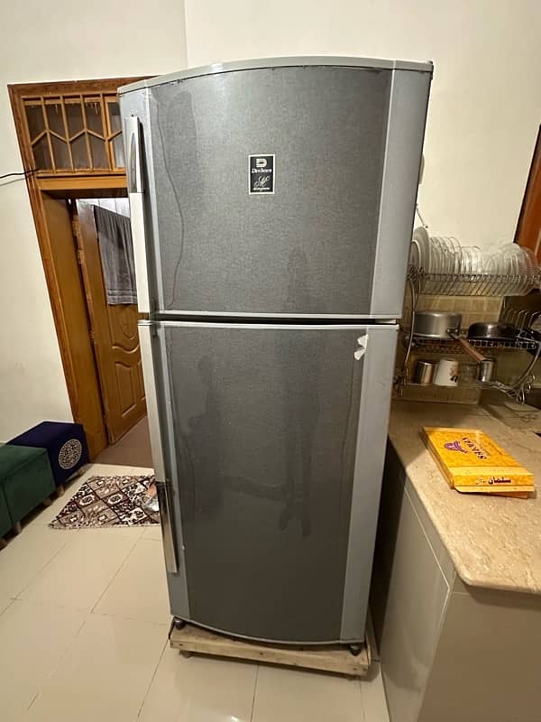 Dawlance Fridge 18 Cubic Full Size / Never Repair / Good Condition 1