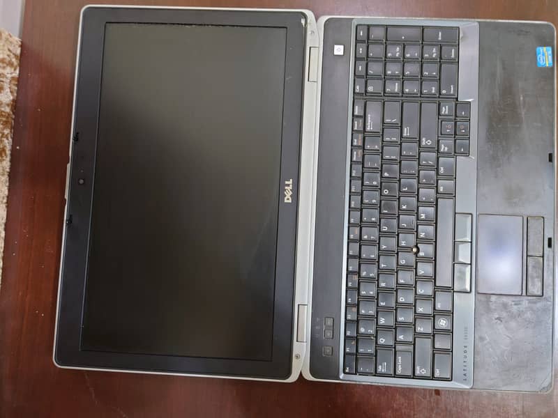 I5 3rd 3320M  Gen laptop 4gb ram 500gb  hdd !READ ADD! 2