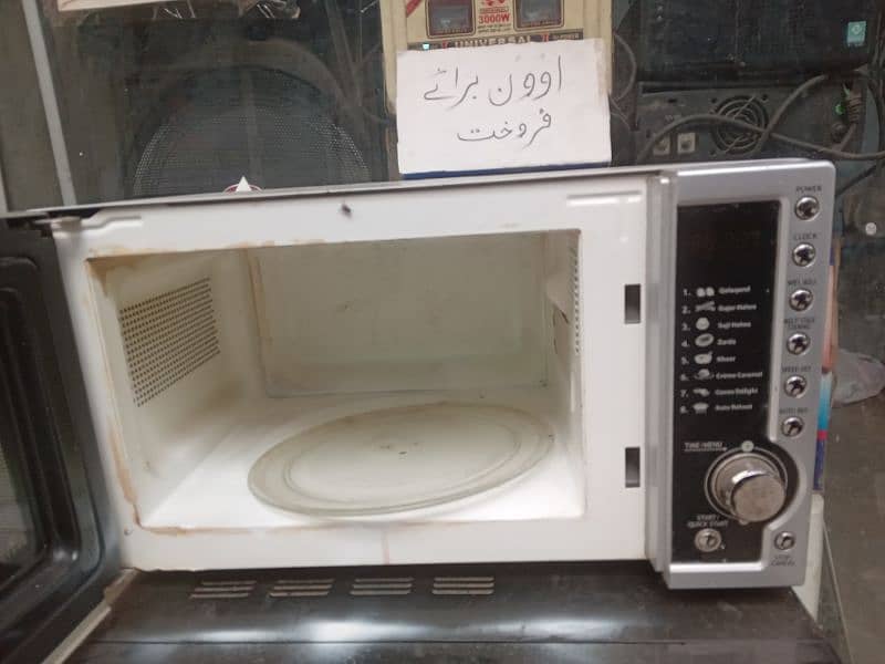 Dawlance microwave oven new condition urgent sale 3