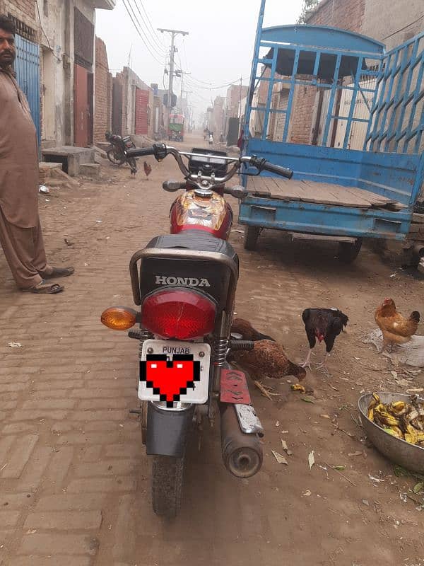 Honda 125 bilkul saf halat h koi masla ni bilkul okay 1