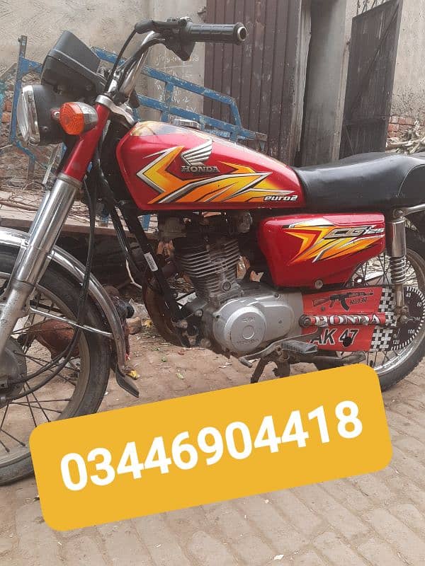 Honda 125 bilkul saf halat h koi masla ni bilkul okay 6