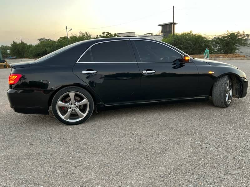 Toyota Mark X 300g premium Sunroof 6