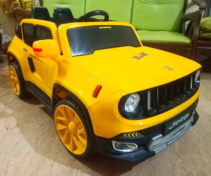 Kids imported made jeep car lights,music,battery,100℅all ok  no damage 2