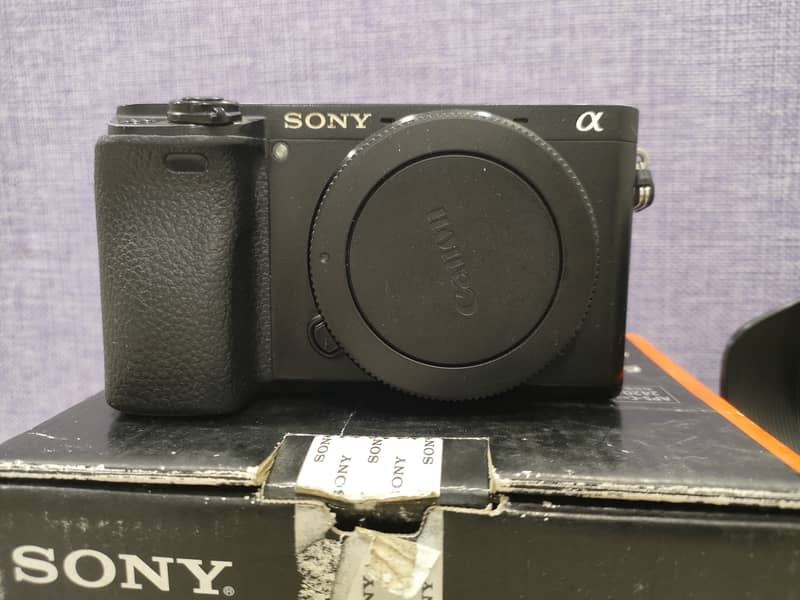 Sony A6300 And Lens 16mm 1.4 For Sale 3