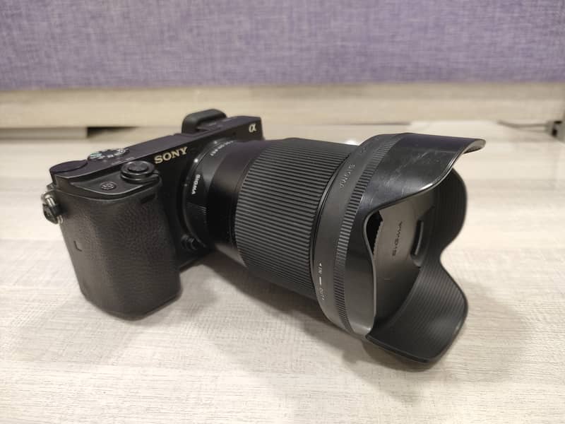 Sony A6300 And Lens 16mm 1.4 For Sale 6