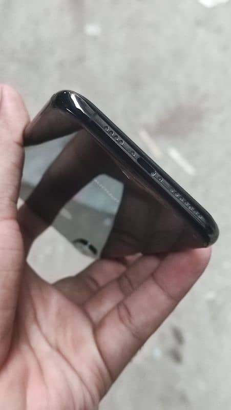 IPhone XS MAX (256) PTA App 6