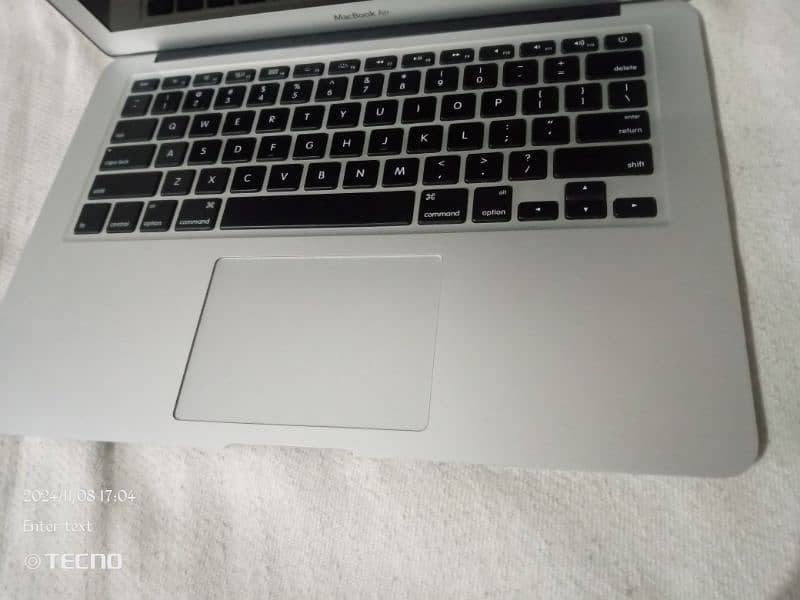 MacBook Air in very good condition. 2