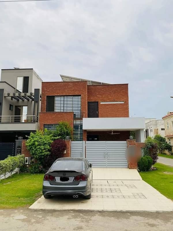 8.25 Marla Corner House For Sale In Paragon City Lahore 0