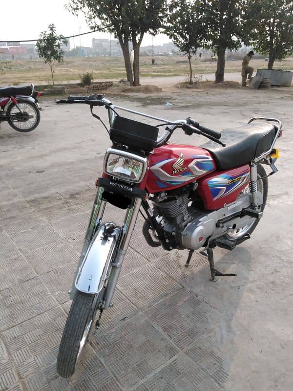 Honda 125 2022 k last ka hai saman sara laga ha 2