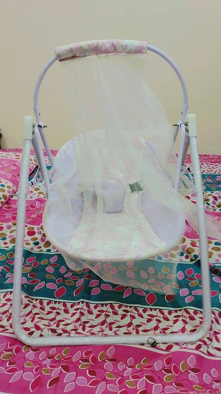 baby cot for sell 0