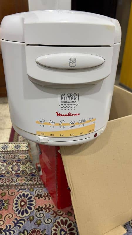 moulinex deep fryer only one time used complete set and box 2