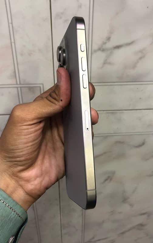 Iphone 15 PRO MAX 256GB pta approved natural titanium 1