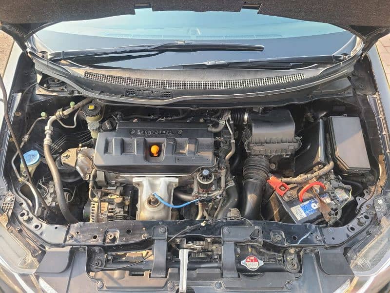 Honda Civic VTi TOTAL GENUINE 2013 12