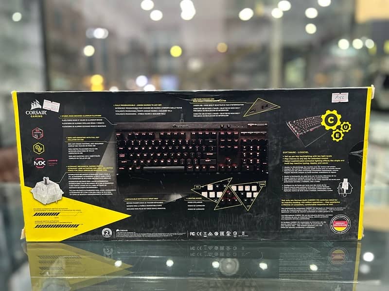 CORSAIR K70 Rapid Fire Cherry MX Speed Gaming Keyboard 4