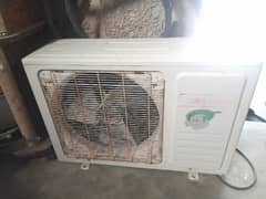 changhong ruba good condition. gas ok cooling condition pe hai