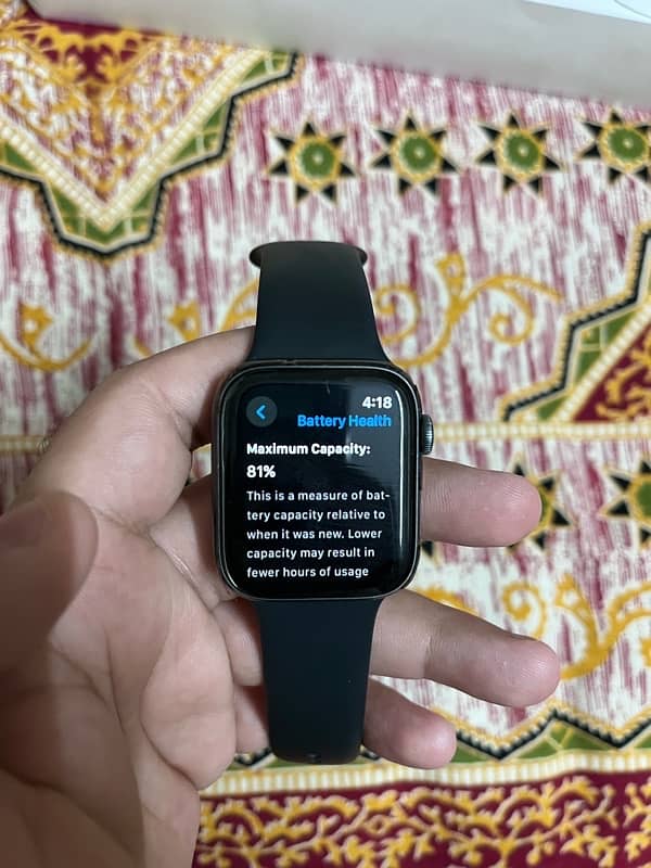 Apple Watch series 5 44MM 4