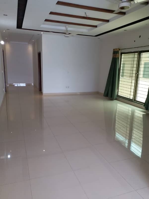 1 Kanal Slightly Use Double Unit Beautiful Bungalow For Sale In Khuda Baksh Colony New Airport Road Lahore 15