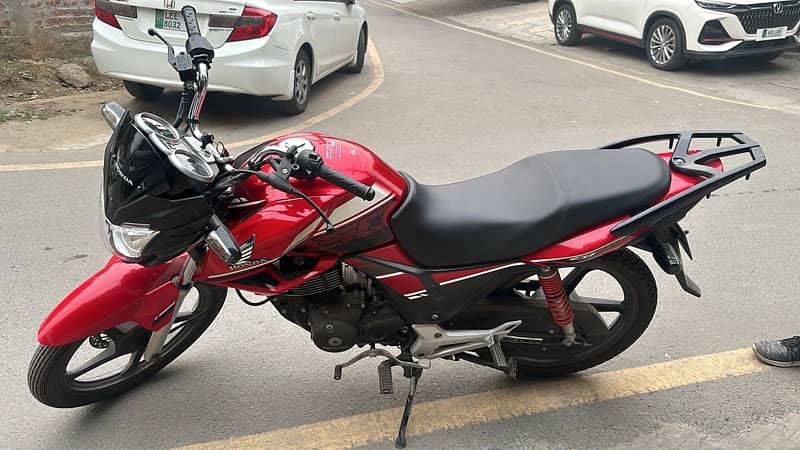 honda cb150F just as brand new 1