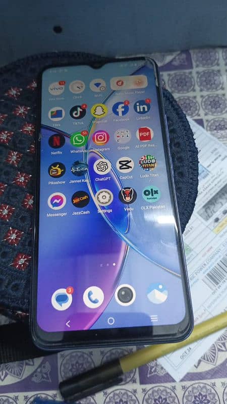 vivo y17s 4/128 Abi 4 month Ki warranty ma Hai 1