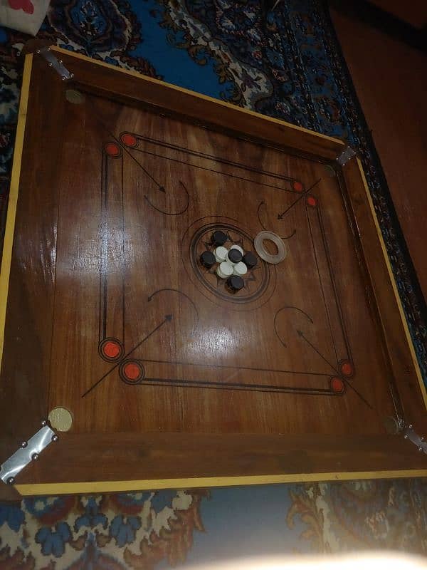 carrom board used only 1 month 10 /10 condition 3