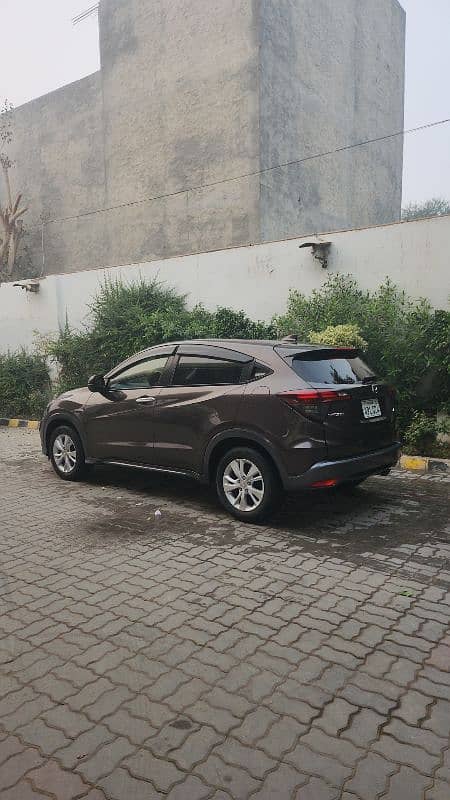 Self import Honda vezel 19/24 10