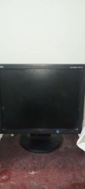 computer monitor, slightly used for few months. almost brand new 0