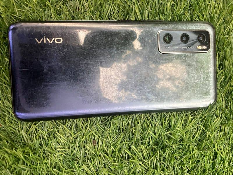 Vivo V20SE 1