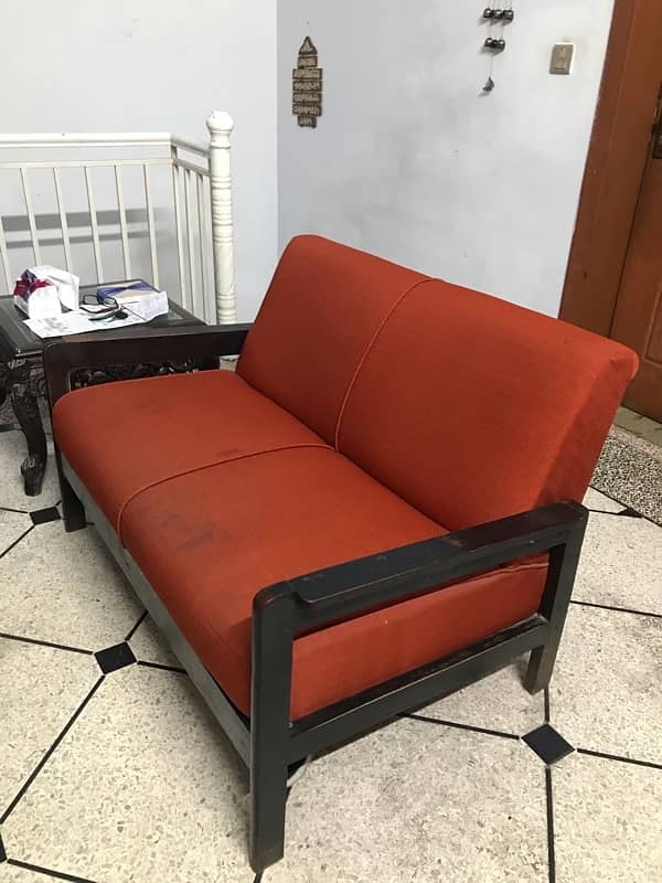 5 seater sofa set for urgent sale 0