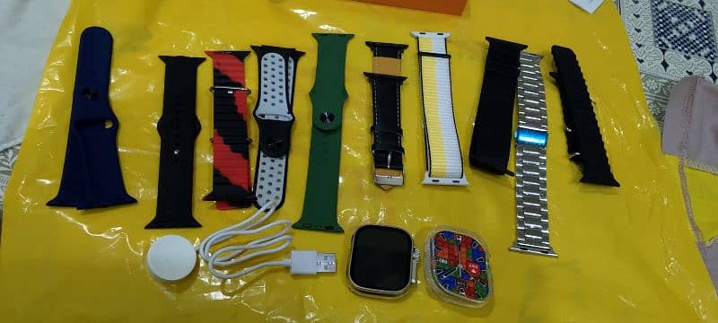 Ultra 10 Smart Watch with 10 FREE Straps 4