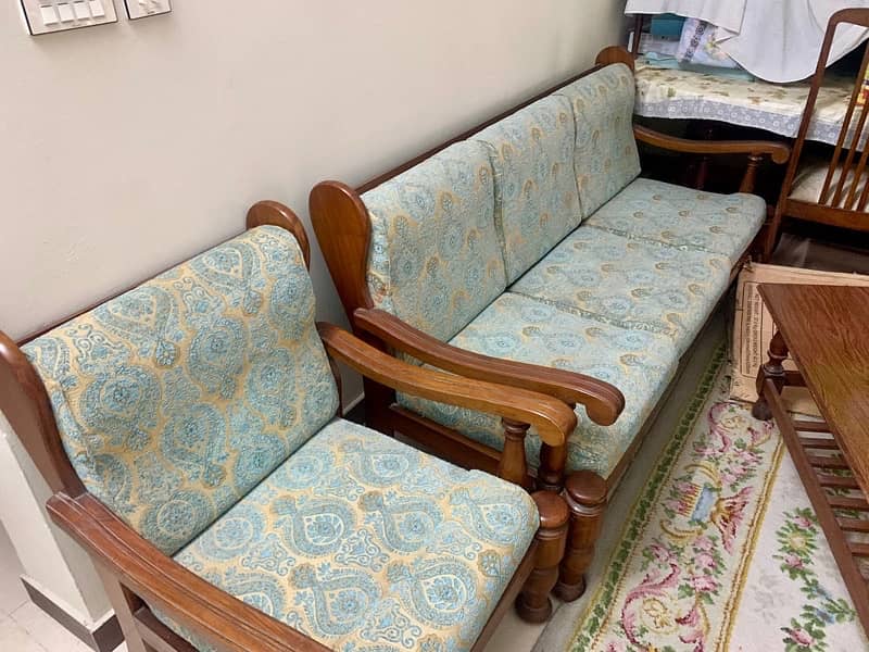 Sofa set in a very nice condition 0