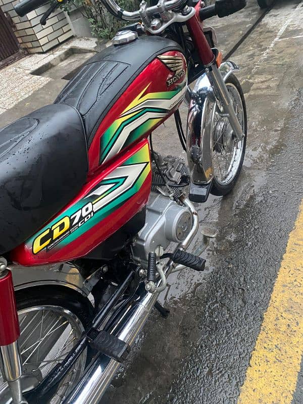 honda cd 70 only serious buyer contact me. timings 3pm till 11:30pm 3