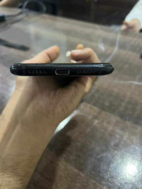 One Plus 6T 4