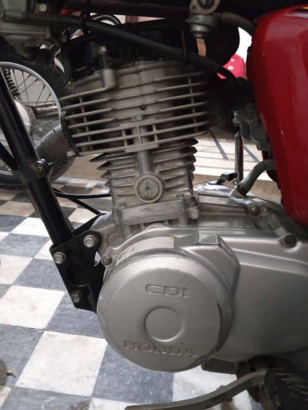 Honda cg 125 19A model in mint condition 7