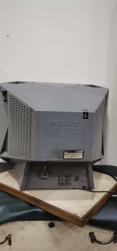 Sony Wega Original Television 4