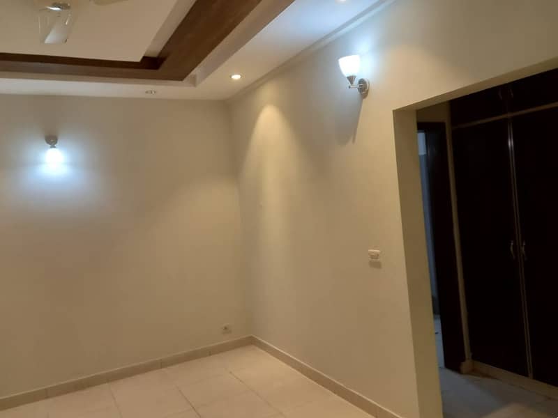 Beautiful appartment for rent 3 bed room 1