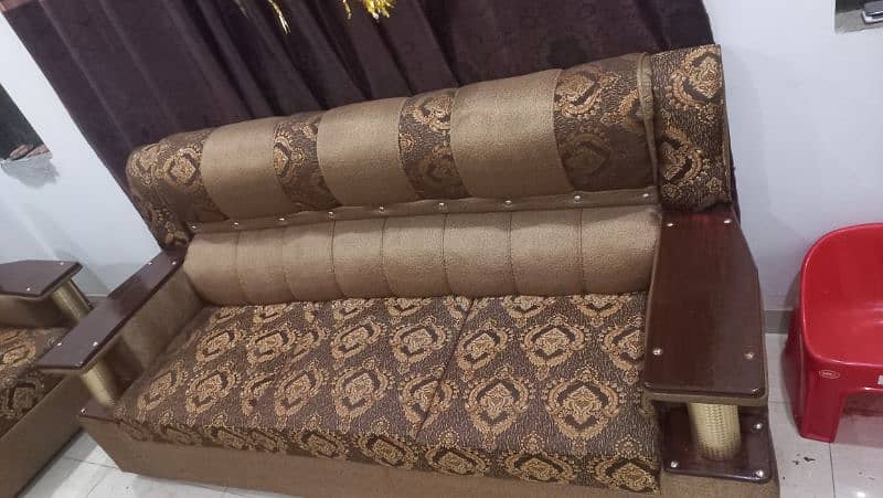 urgent wooden sofa set for  sale 7