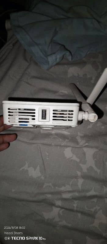 Original Huawei GPON Wifi Router Exellent 3