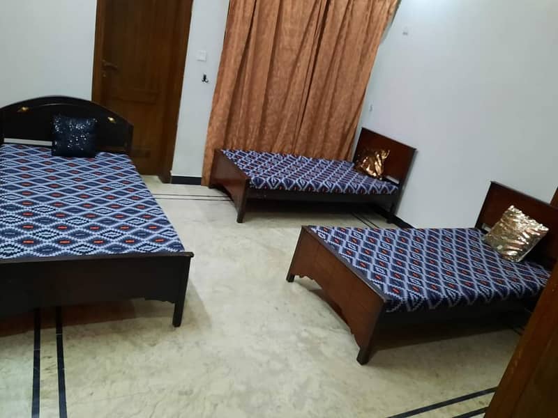 Luxury Furnished HOSTEL FOR Girls 3