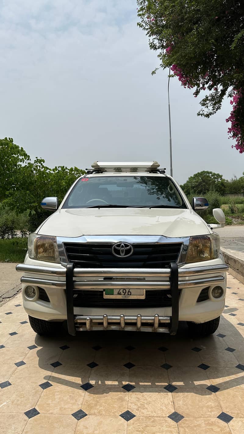 Toyota Hilux Vigo Champ G  2015 0