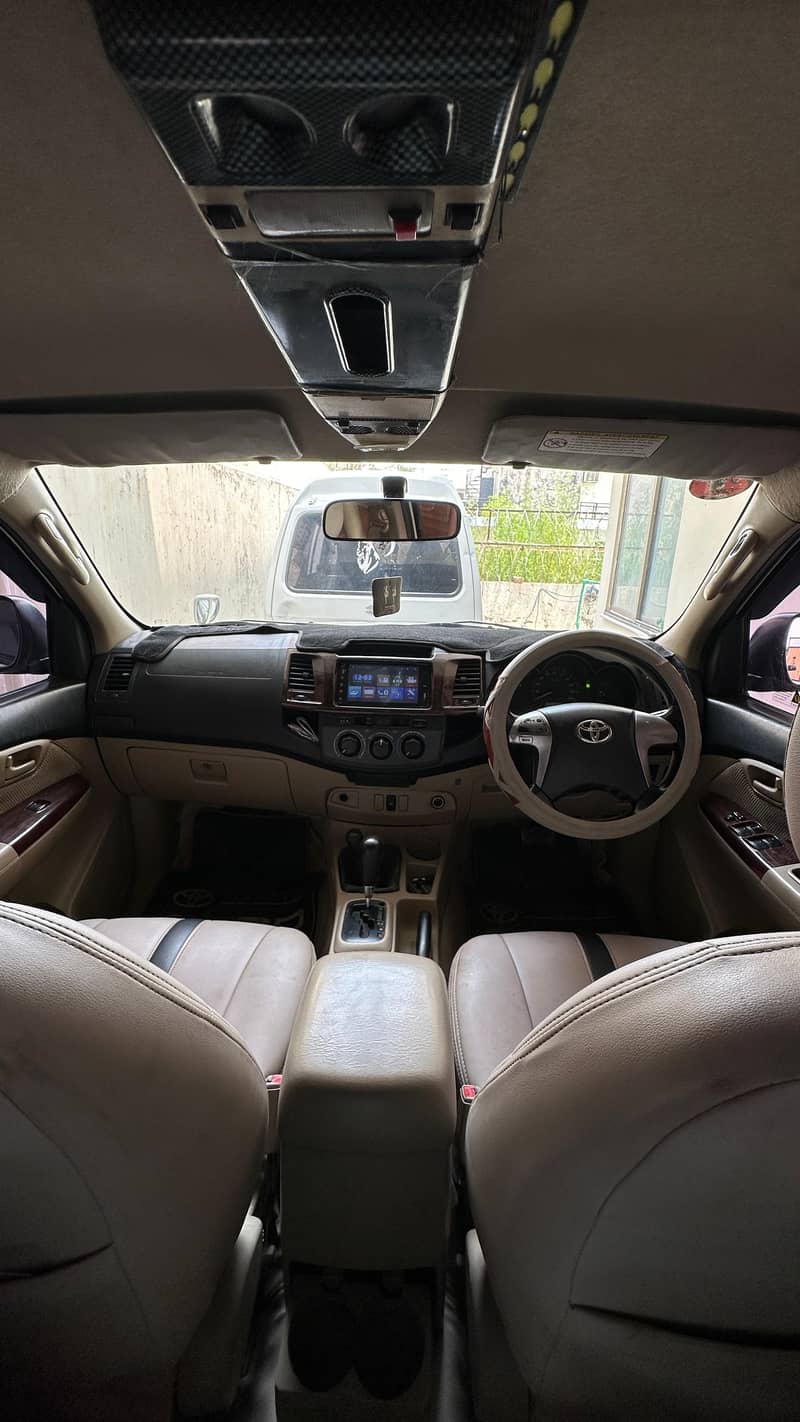 Toyota Hilux Vigo Champ G  2015 1